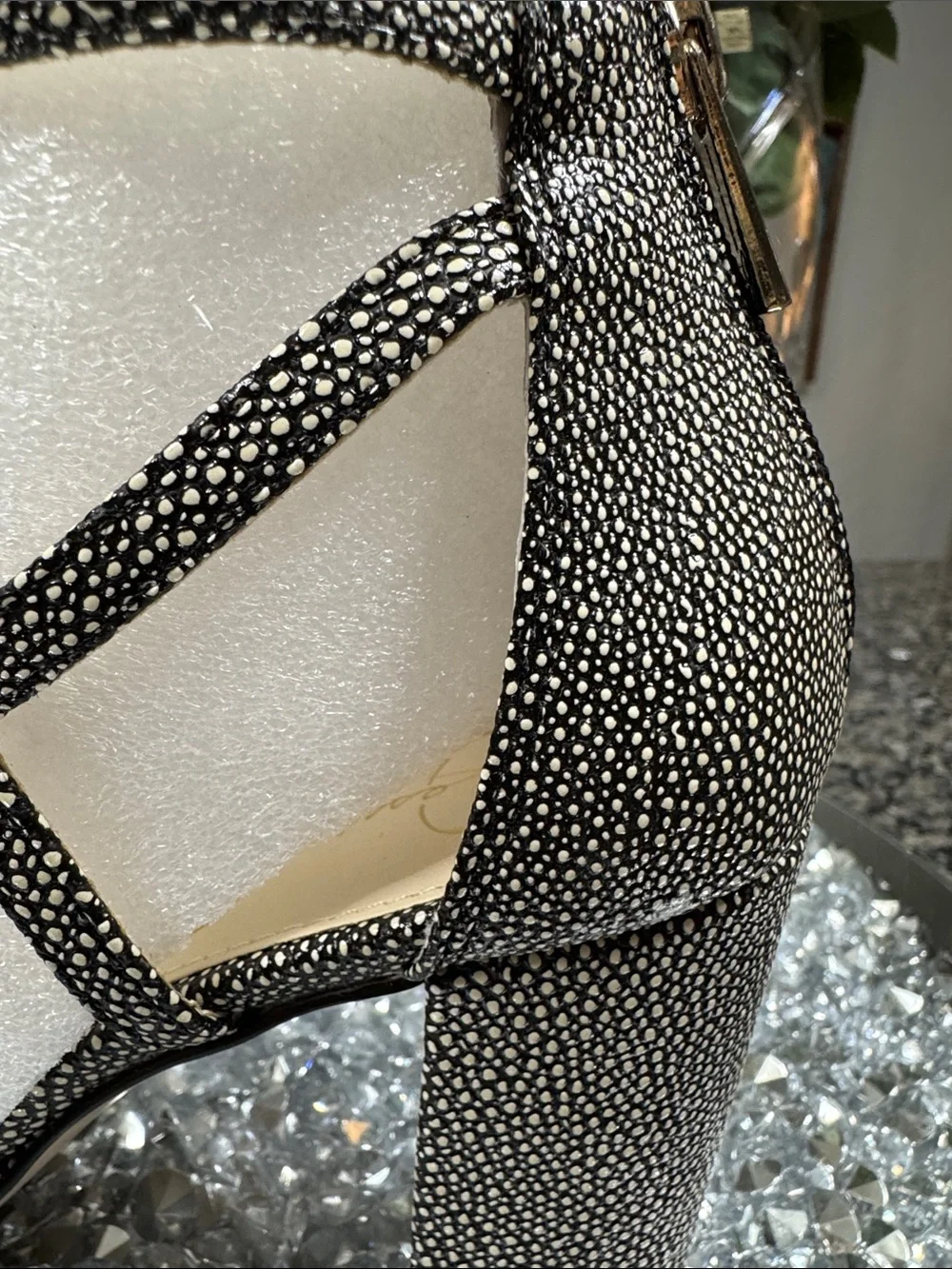 Jessica Simpson Black and Cream Textured Strappy Block Heel Sandal NEW 7 - Picture 3 of 15